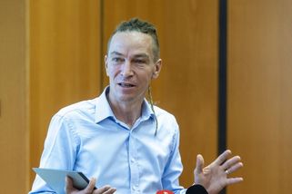 Místo řešení přišel Bartoš na schůzku s Fialou se seznamem požadavků. Obratem skončil - Novinky